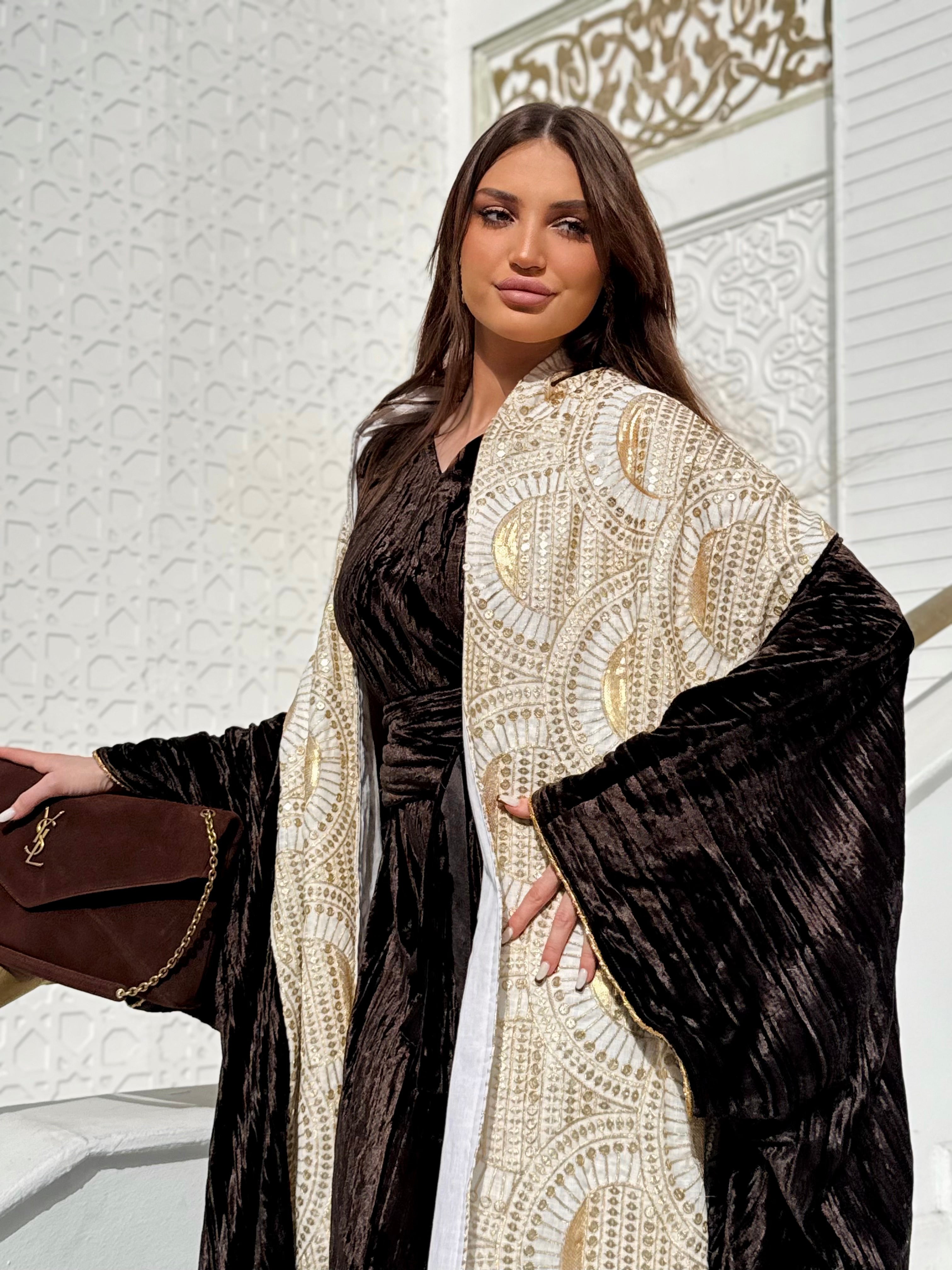 Gold Patterned Velvet Abaya