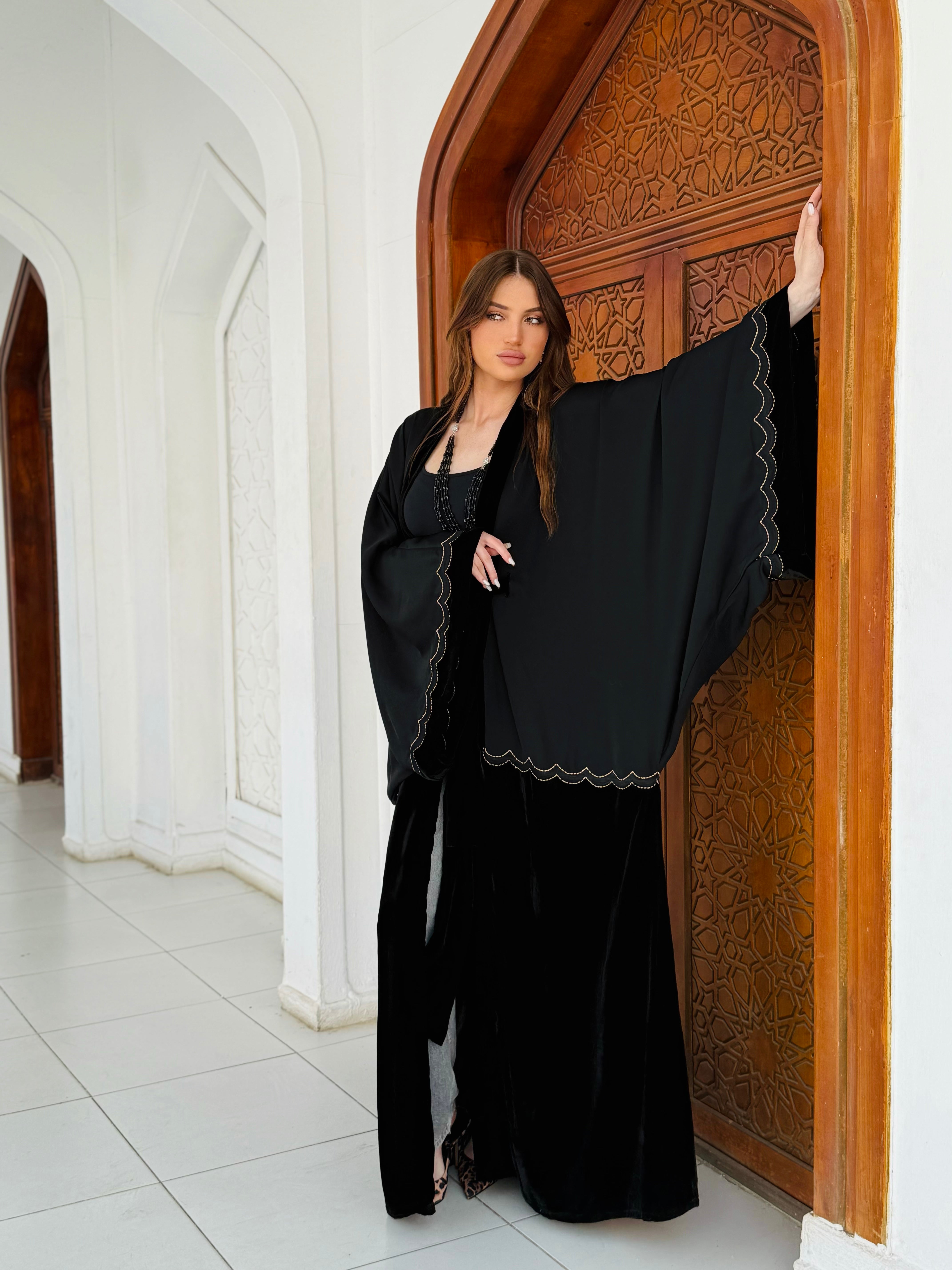 Black Wavy Edge Velvet Abaya